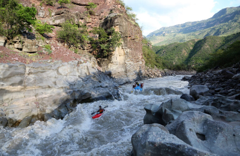 Rafting through the Second Biggest Canyon in the World...