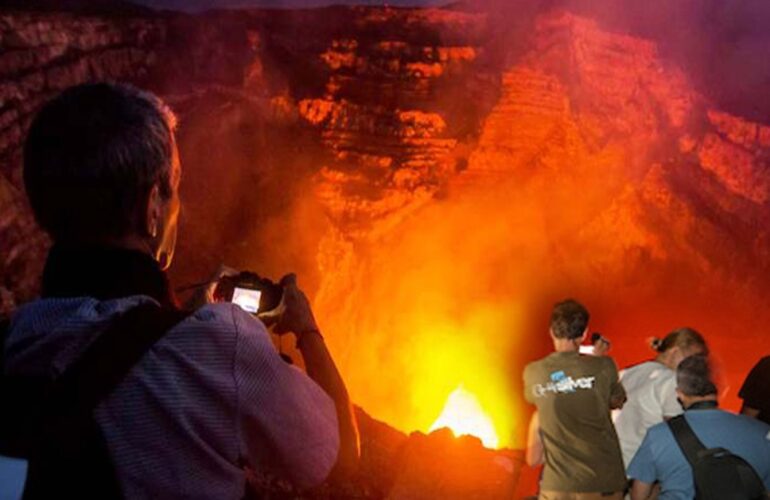 Cráter del volcán Masaya